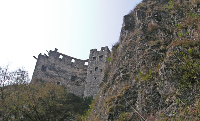 CASTEL BESENO